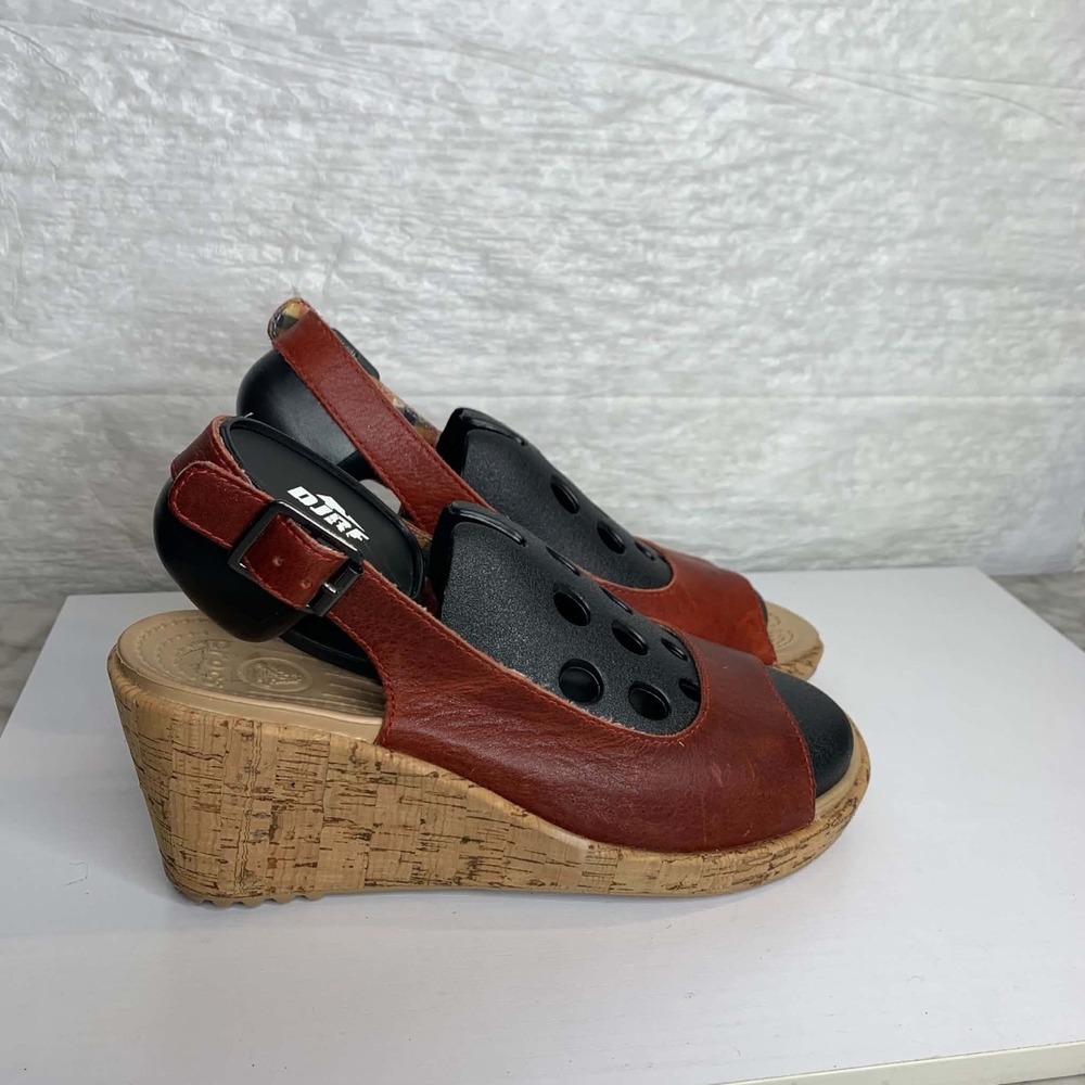 Crocs A Leigh Red Leather Cork Wedge Heel Slingback Sandals 11848 Women's US 7